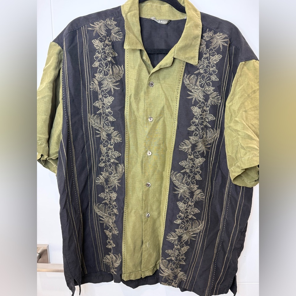 Tommy Bahama silk blend‎ button down